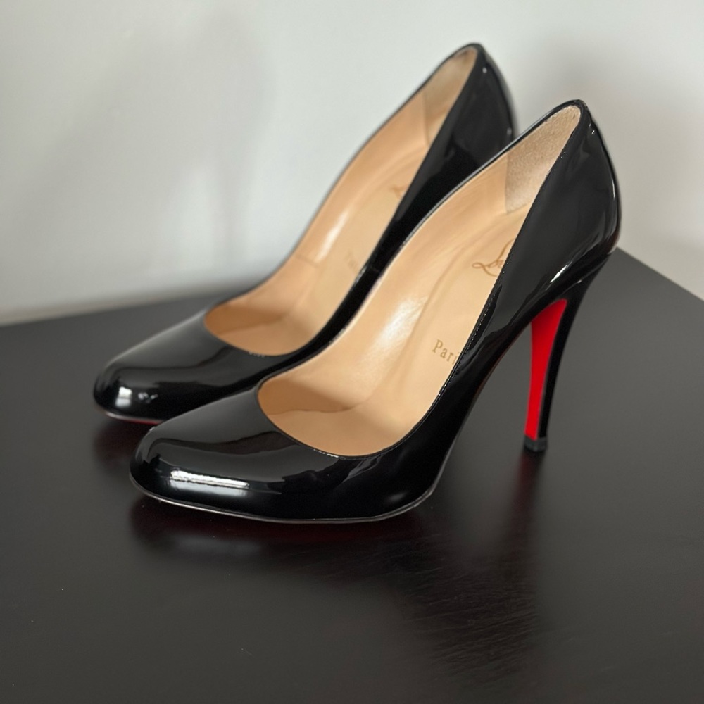 Christian Louboutin Patent leather Pumps